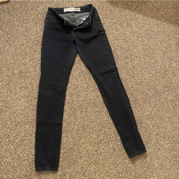 Jean - Picture 4 of 4